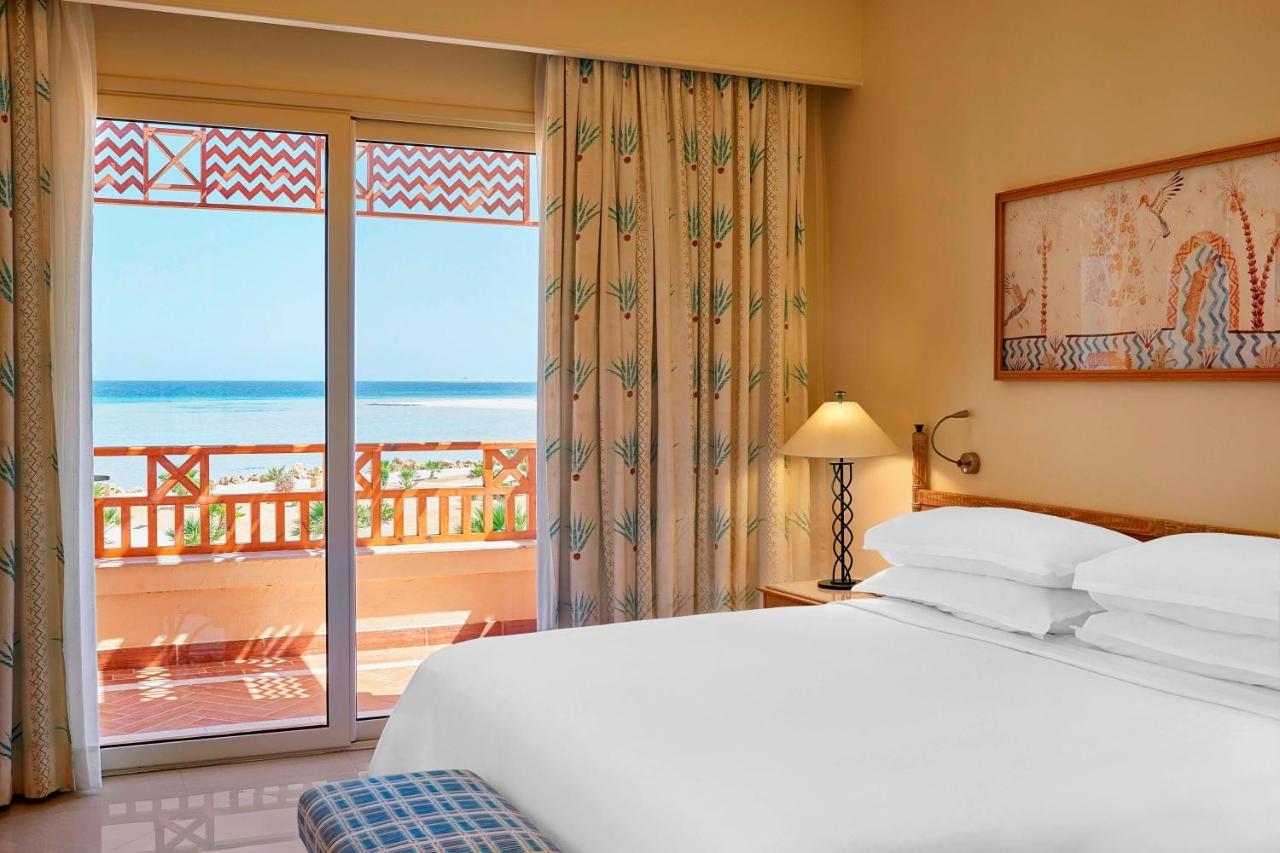 Sheraton Soma Bay Resort Hurghada Exterior photo Deluxe room