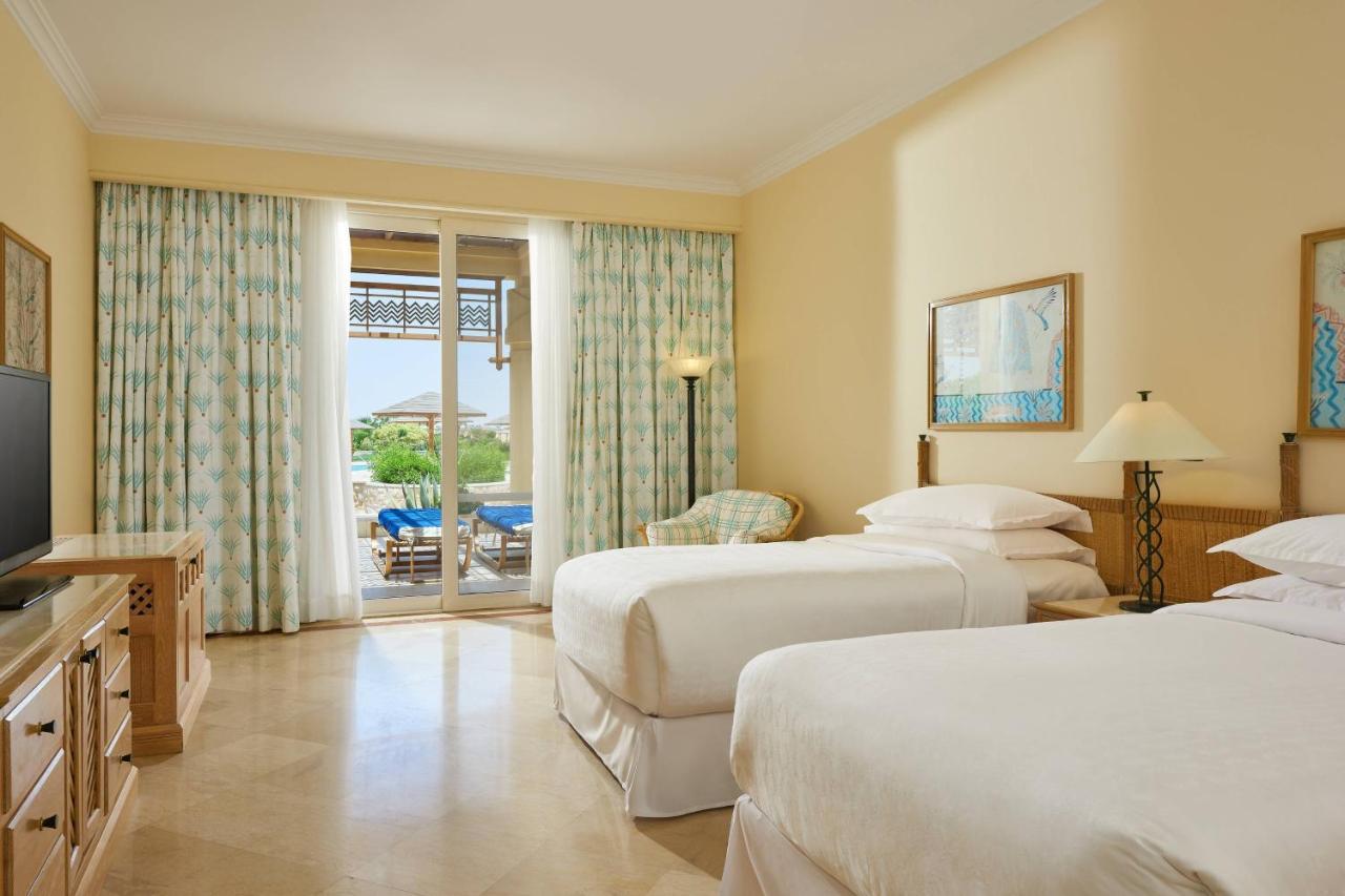 Sheraton Soma Bay Resort Hurghada Exterior photo Deluxe room