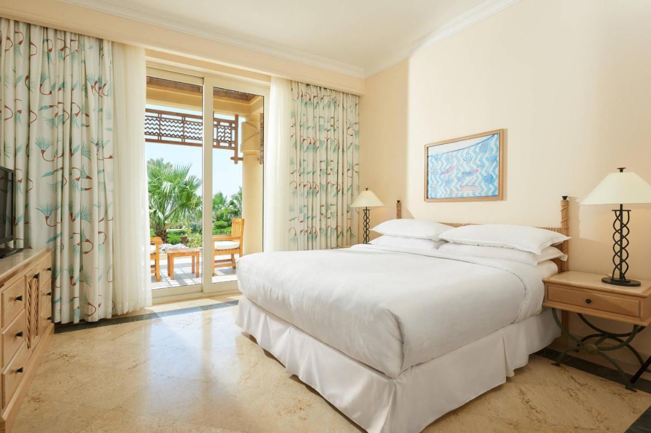 Sheraton Soma Bay Resort Hurghada Exterior photo Deluxe Ocean View Room