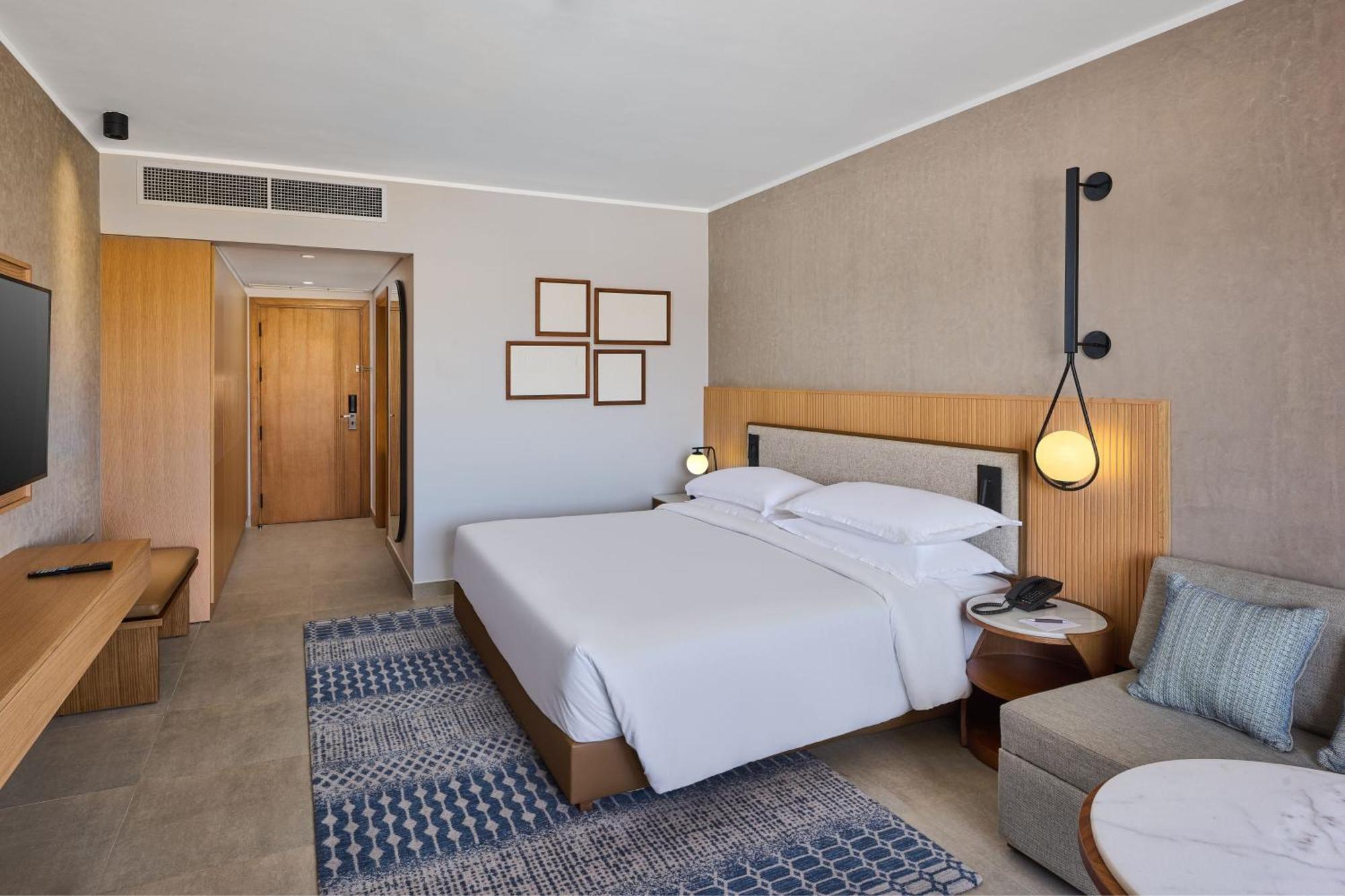 Sheraton Soma Bay Resort Hurghada Exterior photo A guest room at the hotel