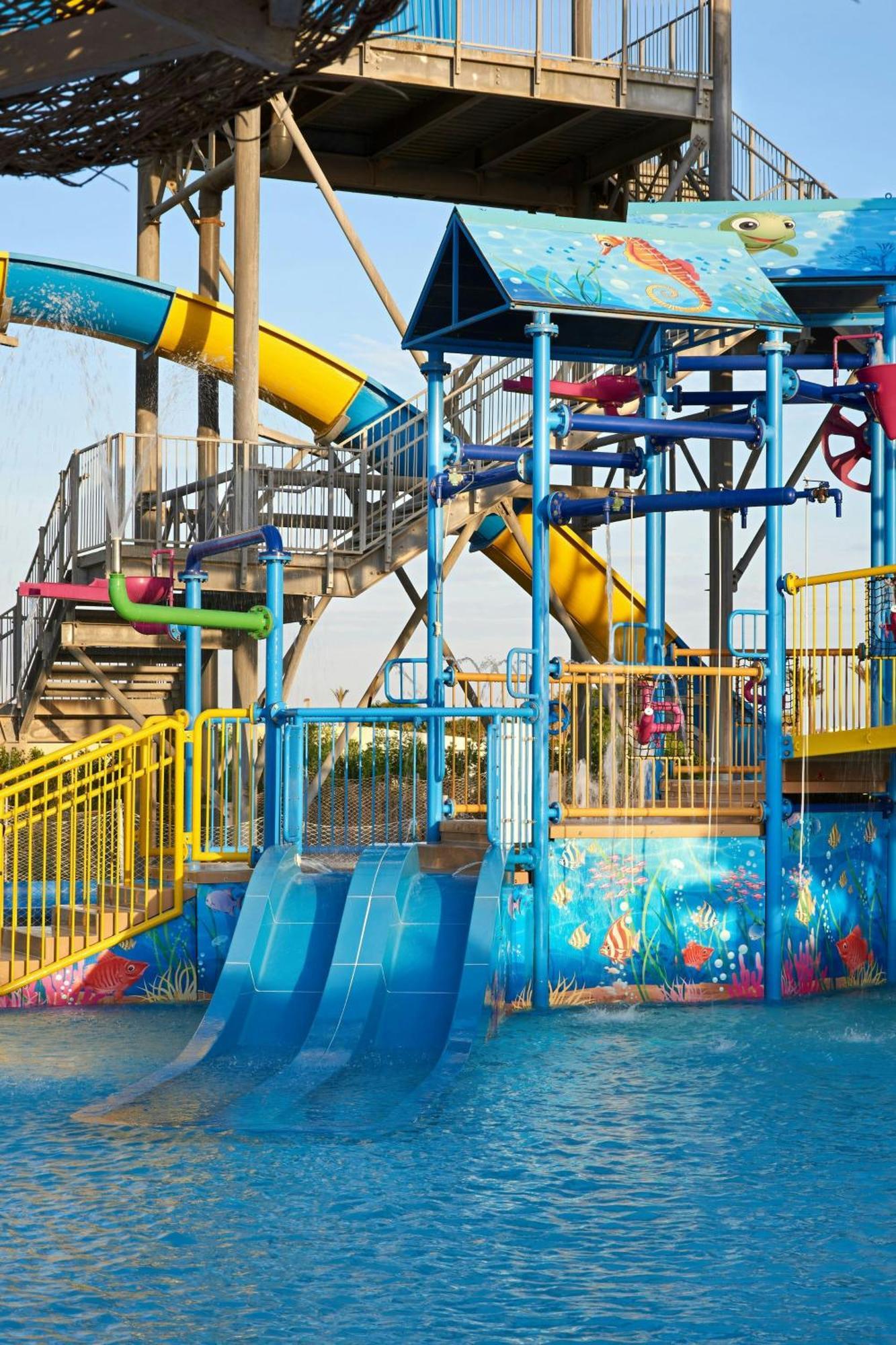 Sheraton Soma Bay Resort Hurghada Exterior photo The water park